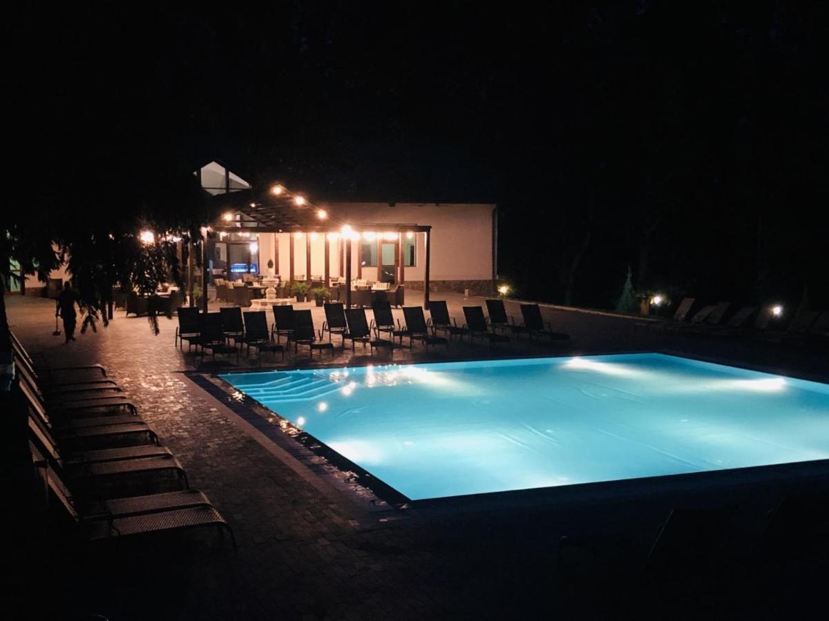Park Rost Club Hotel Zadonets'ke Buitenkant foto