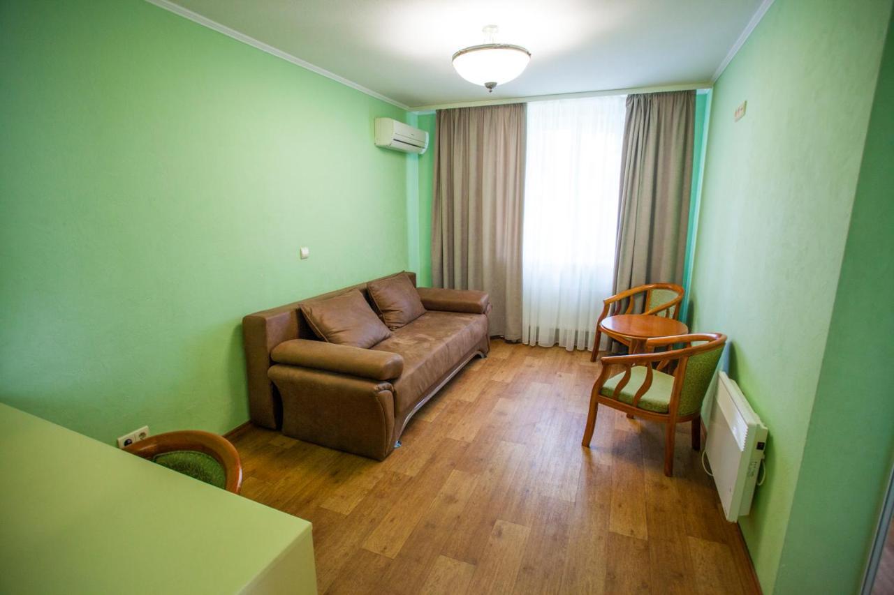 Park Rost Club Hotel Zadonets'ke Buitenkant foto