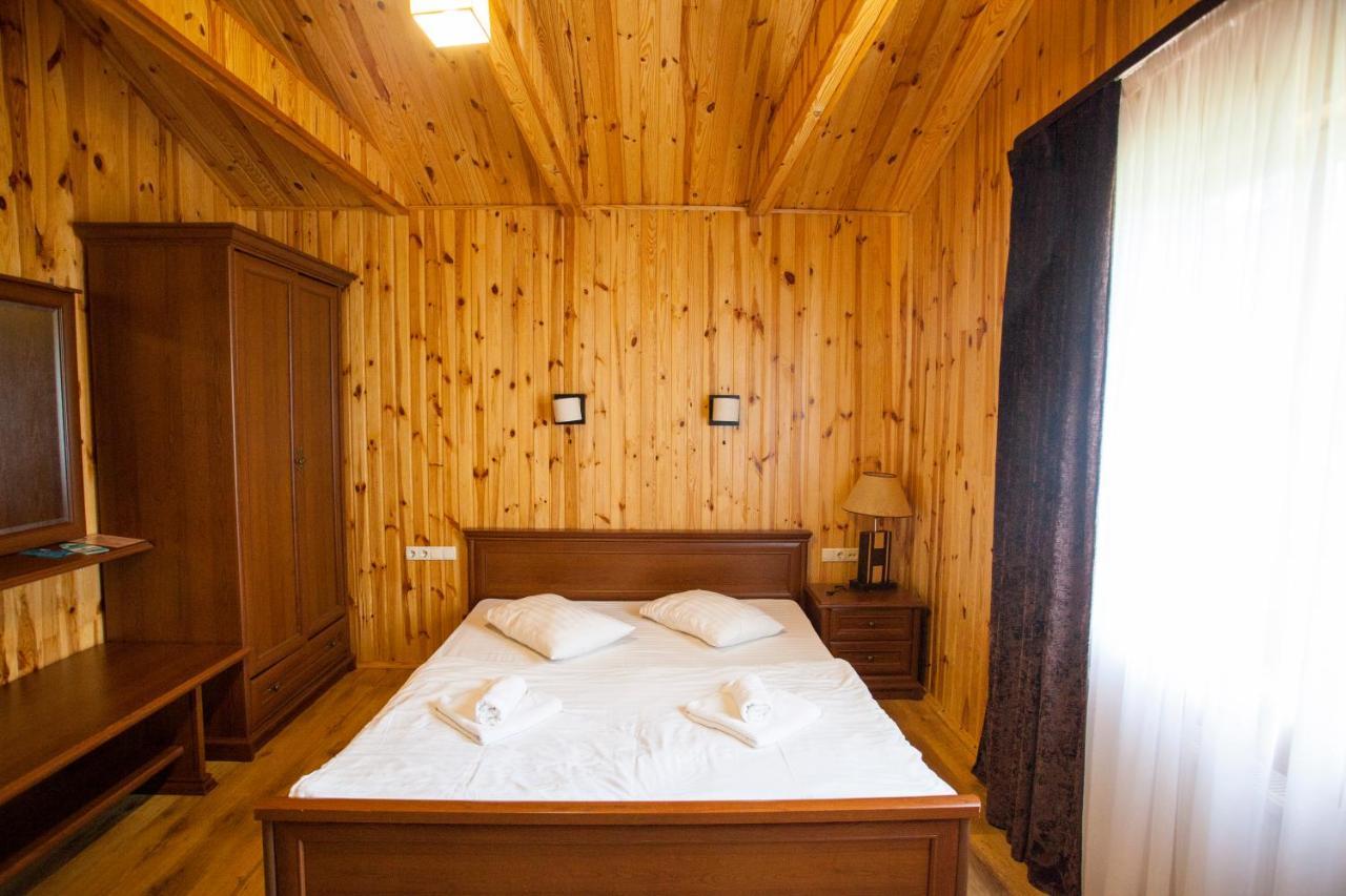 Park Rost Club Hotel Zadonets'ke Buitenkant foto